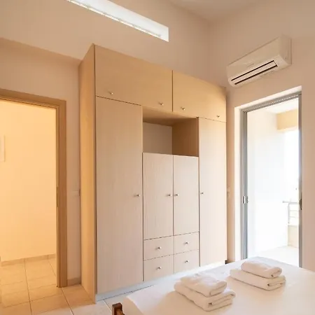 Spacious Beachfront Maisonettes With Stunning Views & A Private * Monemvasia