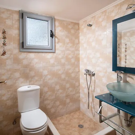 Spacious Beachfront Maisonettes With Stunning Views & A Private * Monemvasia